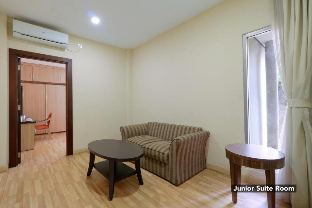 Mutiara Suites Jakarta Eksteriør billede